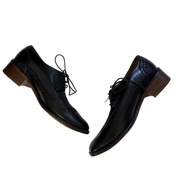 Bocage Carisey Wingtip Oxfords in Marine - Picture 9 of 13